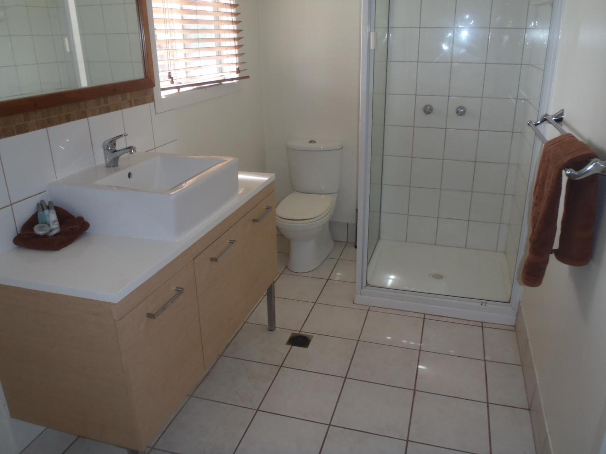 Beachside Holiday Units Боуен Екстериор снимка